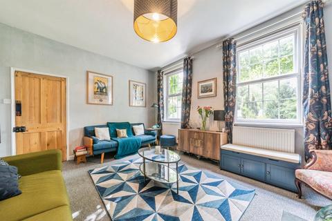 3 bedroom end of terrace house for sale, Farndon Road, Newark