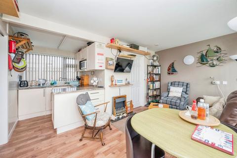 undefined, Coast Road, Walcott, Norwich