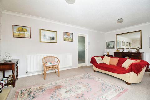 4 bedroom detached house for sale, Arreton Close, Leicester
