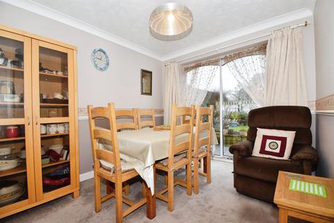 4 bedroom detached house for sale, Poachers Place, Oadby, Leicester