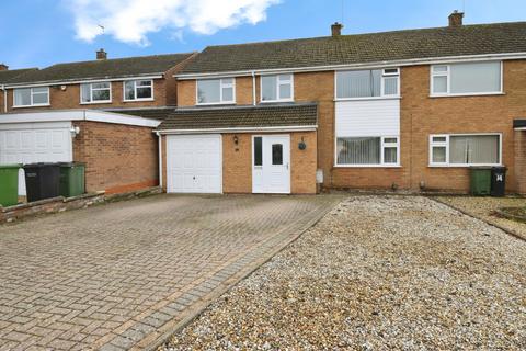 5 bedroom semi-detached house for sale, Redruth Avenue, WIGSTON