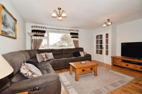 5 bedroom semi-detached house for sale, Redruth Avenue, WIGSTON
