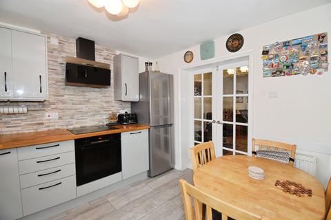 5 bedroom semi-detached house for sale, Redruth Avenue, WIGSTON