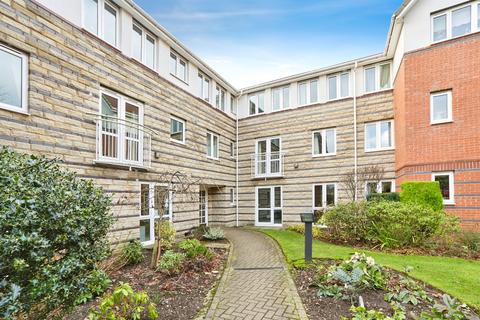 1 bedroom retirement property for sale, St. Edmunds Court, Leeds