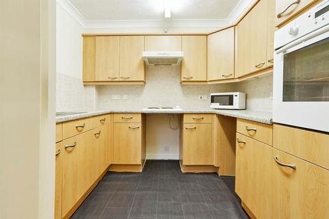 1 bedroom retirement property for sale, St. Edmunds Court, Leeds