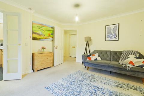 1 bedroom retirement property for sale, St. Edmunds Court, Leeds