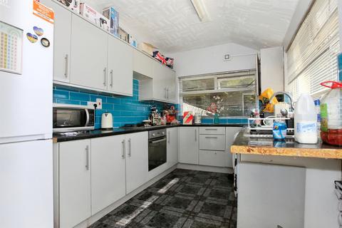 3 bedroom terraced house for sale, Lincoln Road, Peterborough