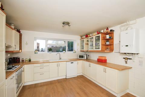 4 bedroom detached house for sale, Down Gate, Peterborough
