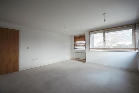 2 bedroom flat for sale, Hammonds Drive, Peterborough