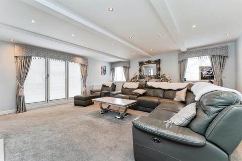 3 bedroom detached house for sale, Palmers Road, Peterborough