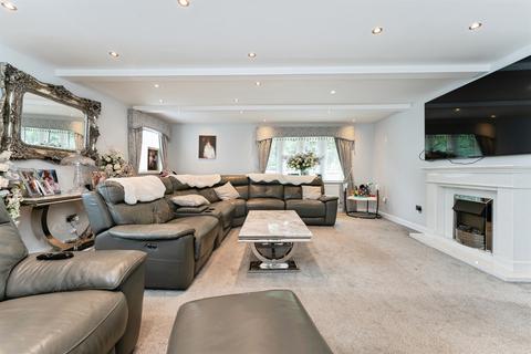 3 bedroom detached house for sale, Palmers Road, Peterborough
