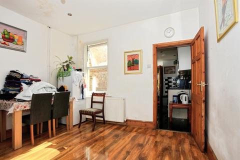 3 bedroom terraced house for sale, Eastfield Road, Peterborough