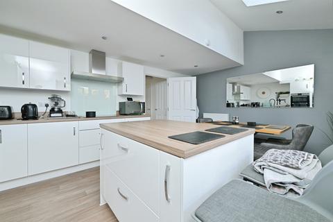 undefined, Bentley Grove, Peterborough
