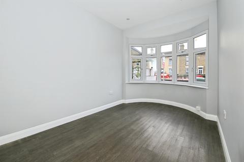 3 bedroom terraced house for sale, Lincoln Road, Peterborough
