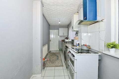 3 bedroom end of terrace house for sale, Gladstone Street, Peterborough