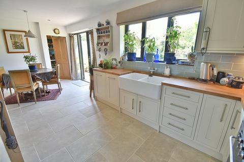 4 bedroom detached house for sale, Tricketts Lane, Ferndown, BH22