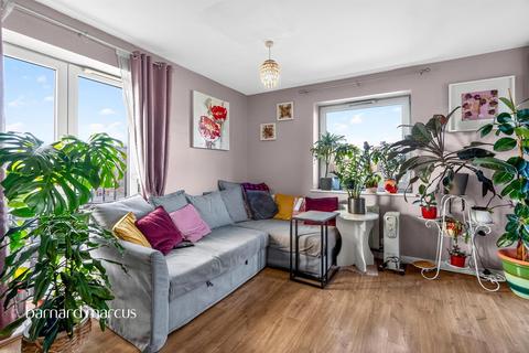 3 bedroom flat for sale, Old Kent Road, LONDON