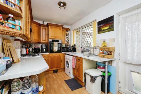 2 bedroom detached bungalow for sale, Went Hill Gardens, Eastbourne