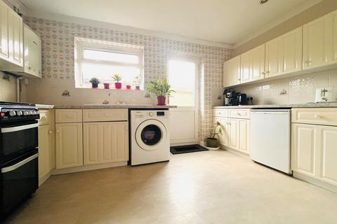 2 bedroom detached house for sale, Old Drive, Polegate