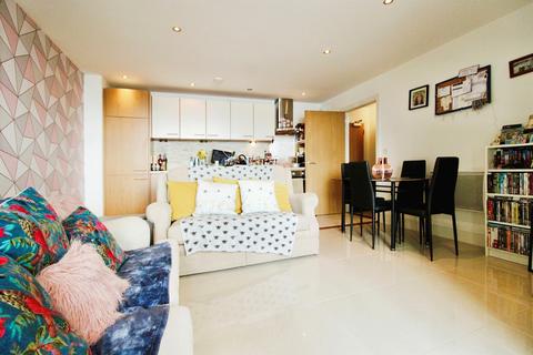 2 bedroom apartment for sale, Ferry Court, Cardiff