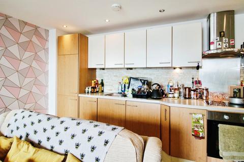 2 bedroom apartment for sale, Ferry Court, Cardiff