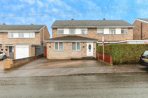 4 bedroom semi-detached house for sale, Beacon View, South Kirkby, Pontefract
