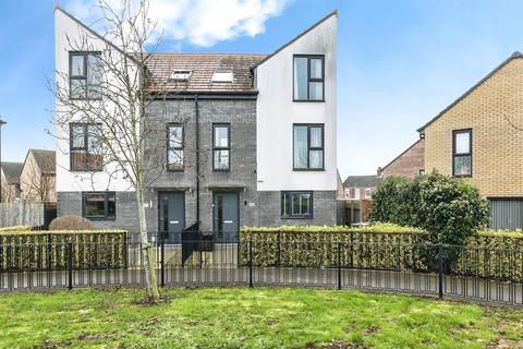 3 bedroom semi-detached house for sale, Earl Street, Fitzwilliam, Pontefract