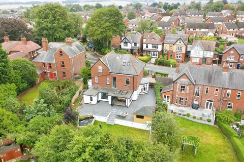 6 bedroom detached house for sale, Carleton Road, Pontefract