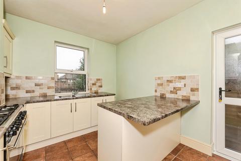 4 bedroom terraced house for sale, The Mount, Pontefract