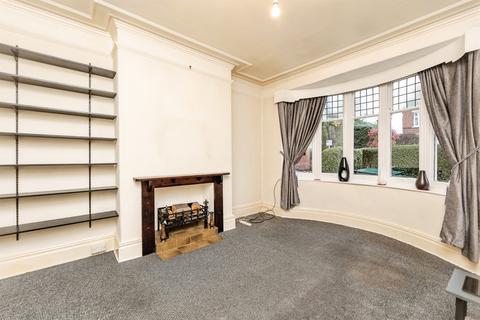 4 bedroom terraced house for sale, The Mount, Pontefract