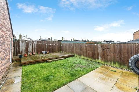4 bedroom detached house for sale, Warren Court, Featherstone, Pontefract