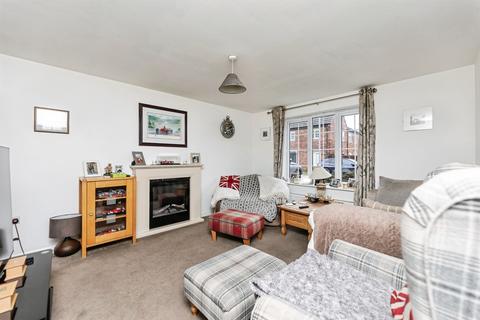 4 bedroom detached house for sale, Warren Court, Featherstone, Pontefract
