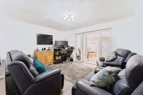 undefined, Howbeck Close, Prenton