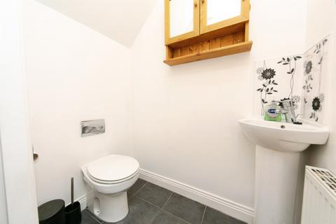 3 bedroom end of terrace house for sale, Tapestry Gardens, Birkenhead