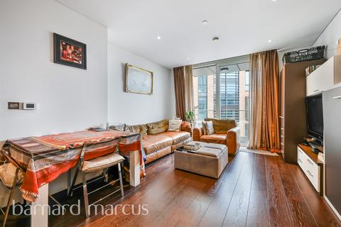1 bedroom flat for sale, Plaza Gardens, London