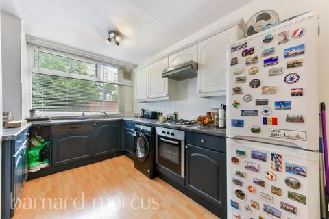 4 bedroom terraced house for sale, Swanwick Close, London