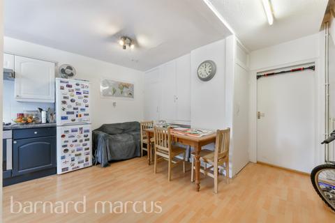 4 bedroom terraced house for sale, Swanwick Close, London