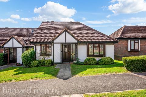 2 bedroom semi-detached bungalow for sale, Chestnut Close, Redhill