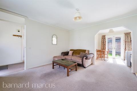 2 bedroom semi-detached bungalow for sale, Chestnut Close, Redhill