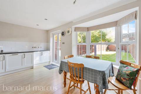 4 bedroom townhouse for sale, Albury Road, Merstham, Redhill