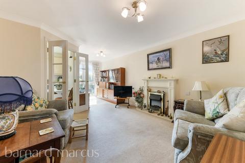 1 bedroom ground floor flat for sale, London Road, Redhill