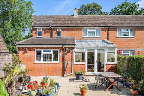 4 bedroom semi-detached house for sale, Delamere Road, Reigate