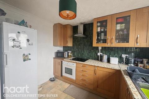 3 bedroom end of terrace house for sale, Alyssum Walk, Colchester