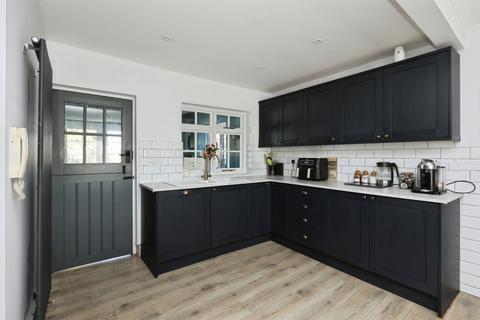 3 bedroom semi-detached house for sale, Town Street, Clayworth, Retford