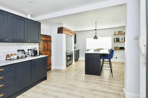 3 bedroom semi-detached house for sale, Town Street, Clayworth, Retford