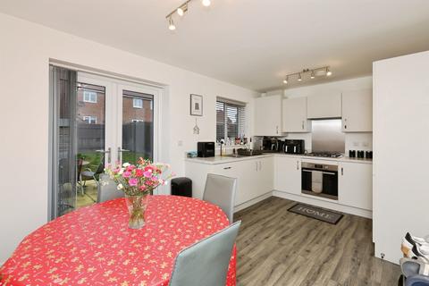 3 bedroom semi-detached house for sale, Cuthbert Place, RETFORD