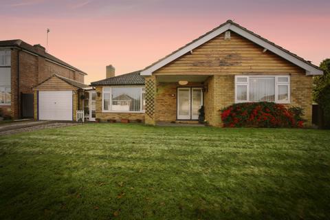 3 bedroom detached bungalow for sale, Constable Road, Rugby