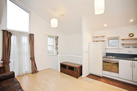 1 bedroom ground floor flat for sale, Follager Road, Rugby