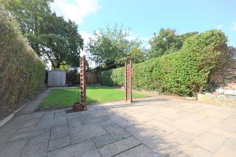 3 bedroom semi-detached house for sale, Castleton Avenue, Wembley