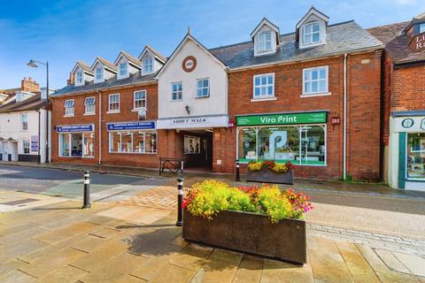 2 bedroom flat for sale, Abbey Walk, Romsey